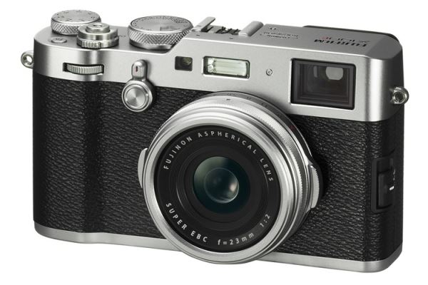 У премиум-фотоаппарата Fujifilm X100F появится преемник