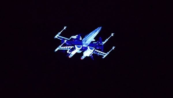 Видео: Boeing поднял в небо звездолёты повстанцев X-Wing