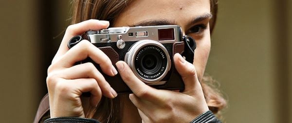 У премиум-фотоаппарата Fujifilm X100F появится преемник